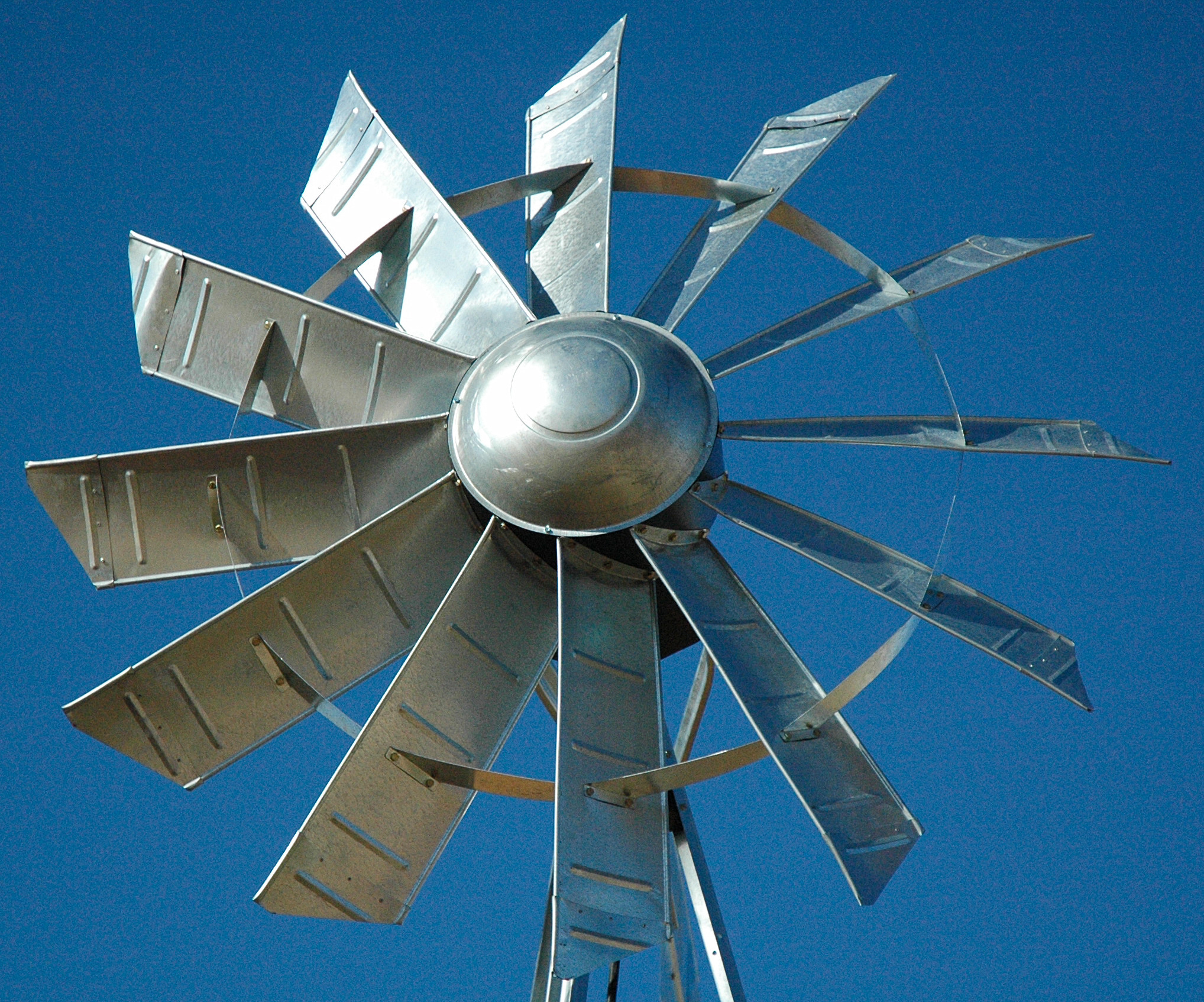 aws0017-operational-windmill-head-only.jpg aws0017-operational-windmill-head-only.jpg